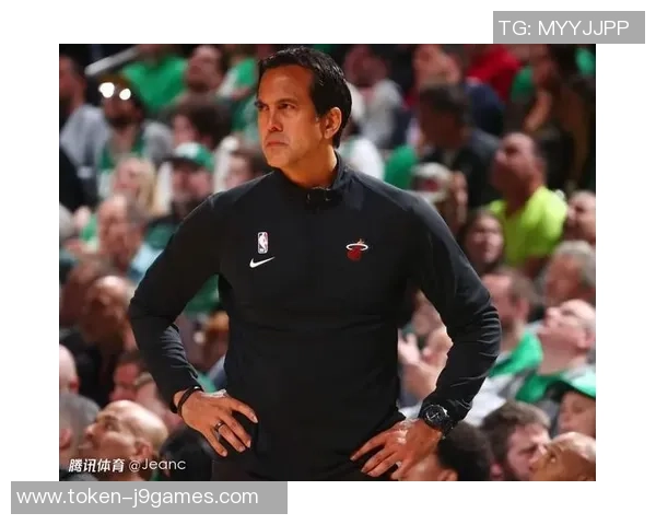 篮球经理传奇：从菜鸟到冠军教头的逆袭之路与成长故事